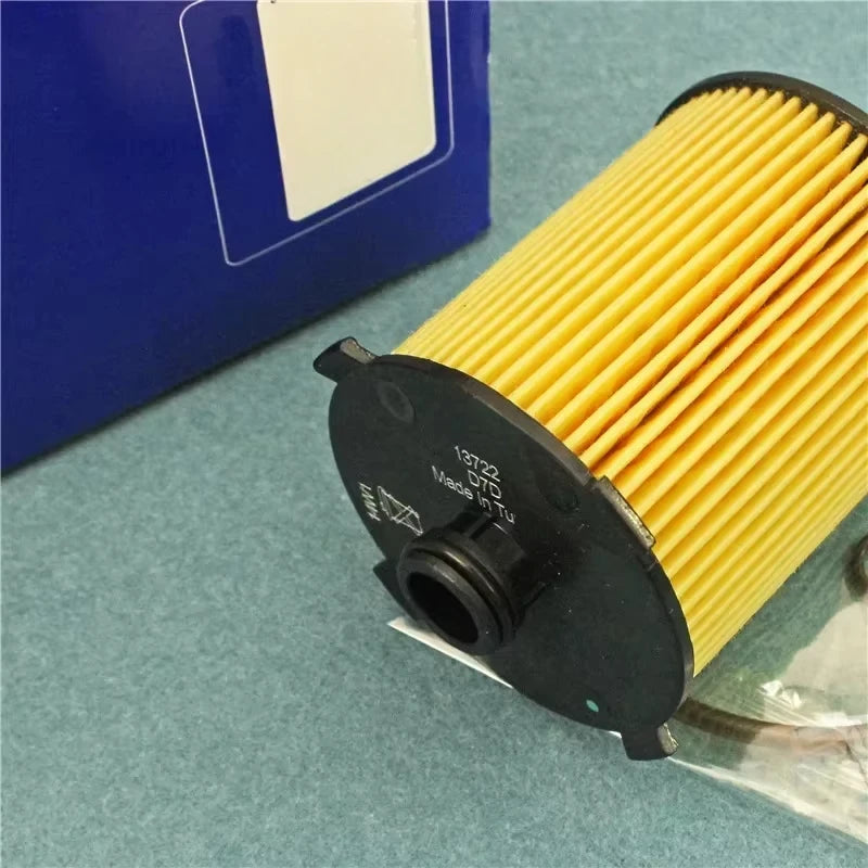 Car Engine Oil Filter Kit 32140029 For VOLVO S60 S80 S90 V40 V60 V70 V90 XC40 XC60 XC90 D2 D3 D4 D5 T3 T4 T5 T6 T8 2.0T I II III